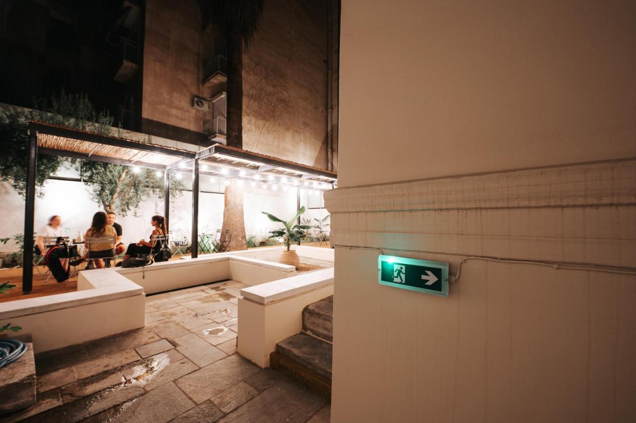 When In Athens Hostel Eksteriør bilde